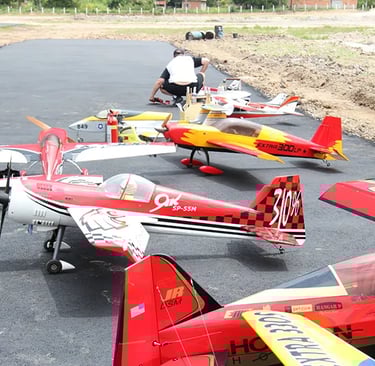 aviões na antiga pista-2