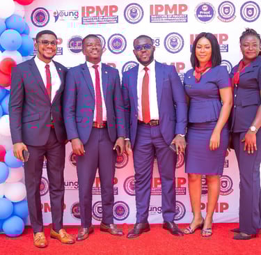 Mascaire hosting helping asssiting students study at IPMP