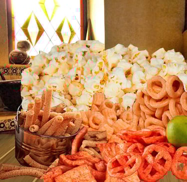 Variedad de frituras, palomitas de maíz y churritos de harina.