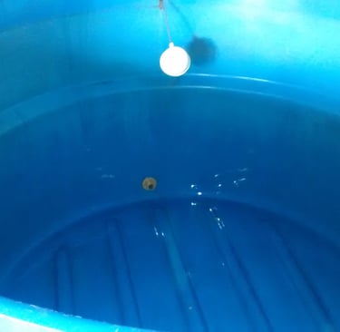 caixa d'agua limpa