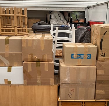 Chargement d'un camion avec cartons