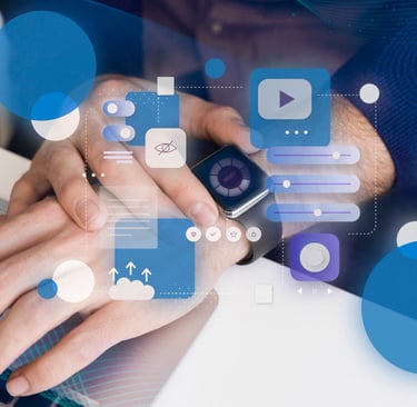 Uma pessoa segurando um smart watch e ícones de tecnologia