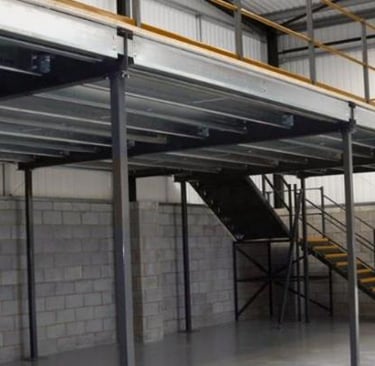 mezanino industrial para aumentar o espaço do ambiente