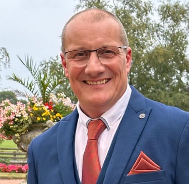 Essex Celebrant Hockley Funeral Celebrant Male Essex