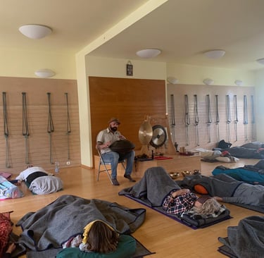 dźwiękoterapia, sesja grupowa