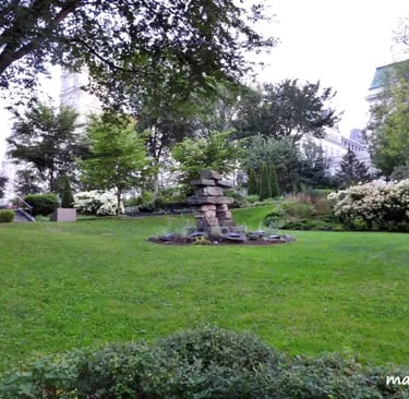Inuksuk, jardins du Parlement