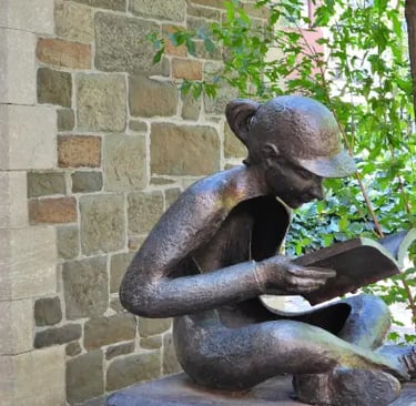 La liseuse, bibliothèque, St-Jean Baptiste Québec.