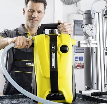 karcher tecnico reparando