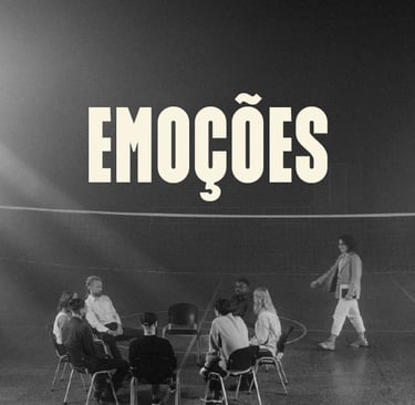 banner rugin "emoções". grupo reunido em quadra esportiva sentados em cadeiras.