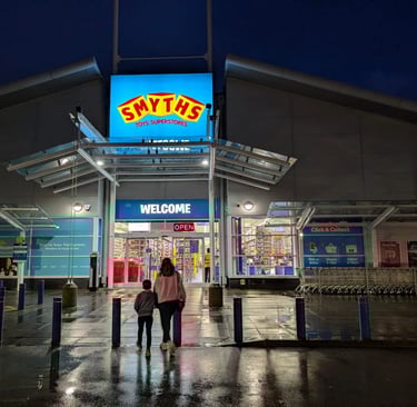 SMYTHS TOYS SUPERSTORES - Now at 'West Quay Retail Park', Southampton.