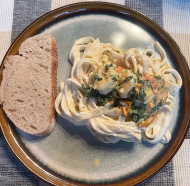 Creamy fettuccini and fresh bread
