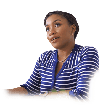 Nelly Mendonça la directrice fait une interview