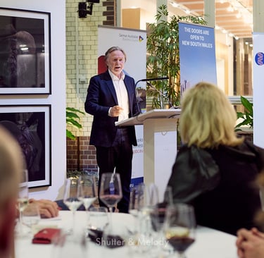 Philip Green hält eine Rede bei einem Abendessen in der australischen Botschaft in Berlin.