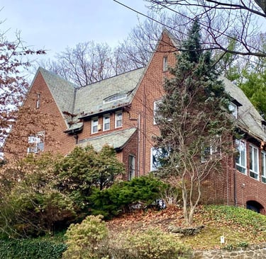 A mansion in Riverdale