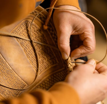 couture artisan du cuir