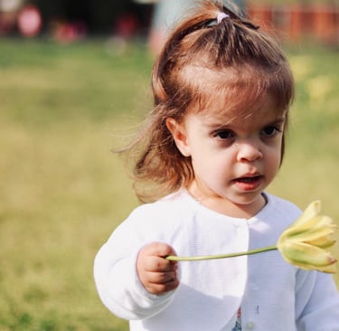 bimba al parco dei tulipani