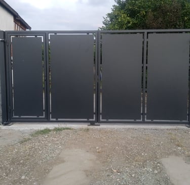 Dvokrilna kapija po meri Kragujevac – moderni dizajn i dugotrajnost Metalna dvokrilna kapija