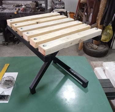 drvometal, drvo metal, nameštaj, police, stolovi, stolice, ograde, ograda, kapija