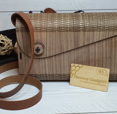 Borsa artigianale in legno