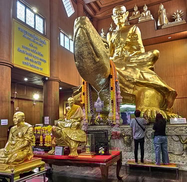 Wat Rai Tang Tong, Nakhon Phanom.