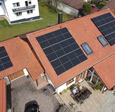 Bad Birnbach Walter Lechl-Neumann IBC MonoSol Sungrow 12,8 kWh Sungrow 12,18 kWp 2024 Haus- und Gara