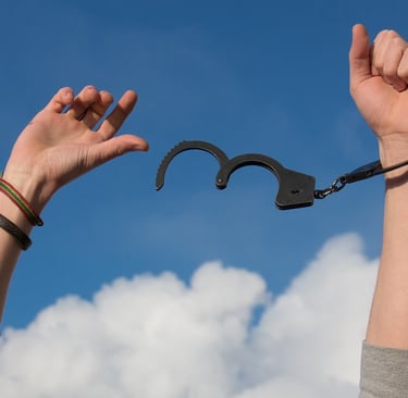 Personne qui se libère et confiance en soi  