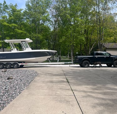 Robalo R272 powered by twin Yamaha 250 engines
