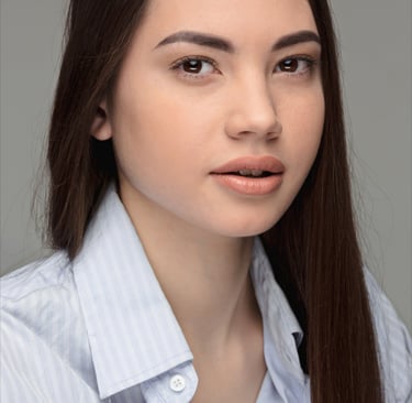 headshot-photo-retouching-facial-features-enhancement