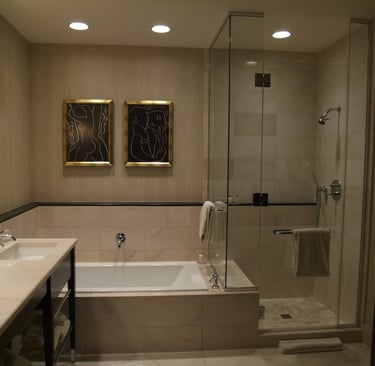 Encore Las Vegas guest room bathroom