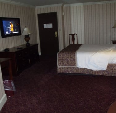 Bill's Gamblin' Hall and Saloon room photo