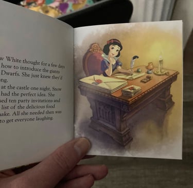 Snow White and the Seven Giants Princess Advent Interior