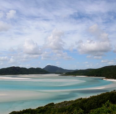 Amazing view of the Hill Inlet at the Whitsunday Islands.