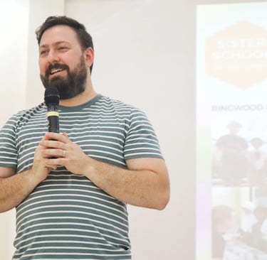 foto visit progam dari luar negeri ke sekolah