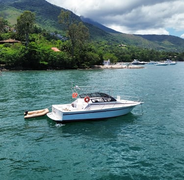 Praia do Sino, águas calmas e abrigadas