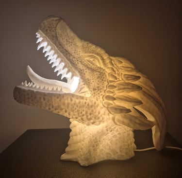 Lampe Dragon gueule béante allumée imprimée en 3D