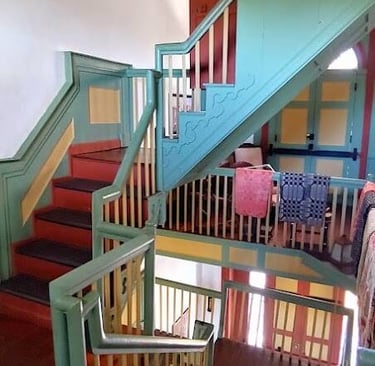 Chatsworth, GA - Cherokee Chief Vann's home, floating 3 story staircase 
