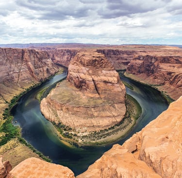 Flagstaff/Page Travel - Horseshoe Band carved out by the Colorado River