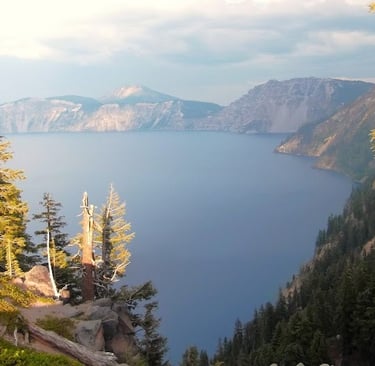 Waterfall Hwy, Oregon Travel - Crater Lake formed by a Mt Mazama volcano eruption 
