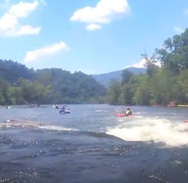 TN Rivers - Tube, kayak, canoe or raft down the Hiwassee river in Reliance