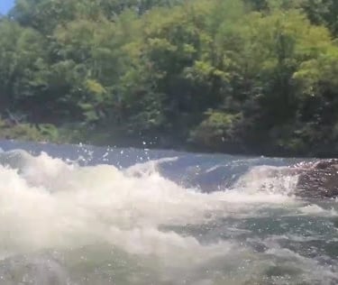 TN Rivers - Hiwassee river in Reliance has Class I to 2 1/2 rapids good for beginners - intermediate