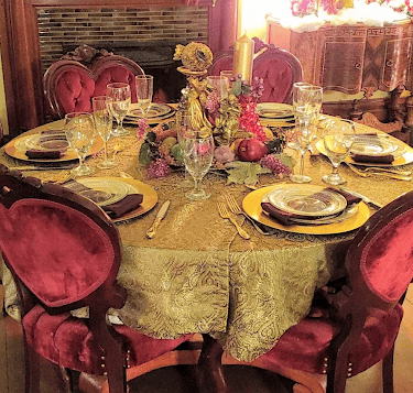 Salem, OR - informal dining at historic 1894 Deepwood Mansion