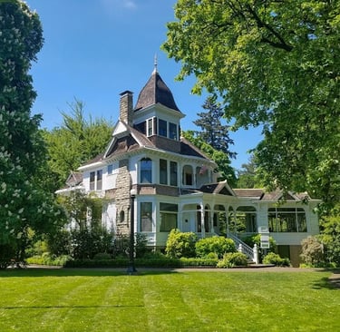 Salem, OR - Historic Deepwood Mansion on a 5 acre beautiful park