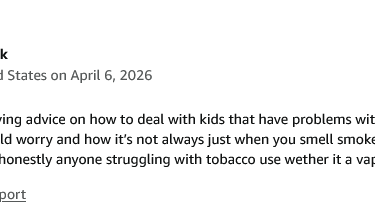 Five-star Amazon customer review for a paperback book about tobacco and vaping advice for teenagers.