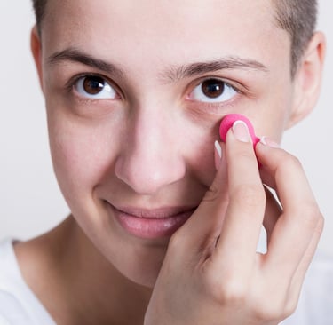 A woman with under eye dark circle