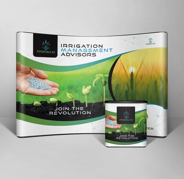 10x10 tradeshow backdrop banner with podium curved banner