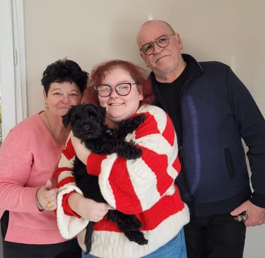 Famille d'Alfie des Diamants Noirs d'Also