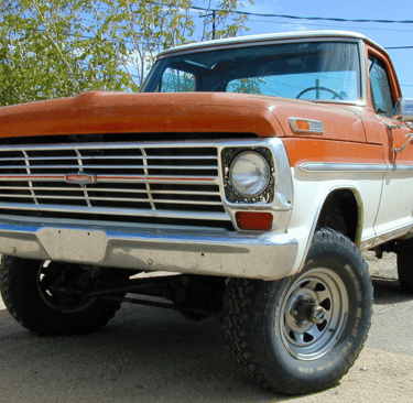 a truck with a big truck bed in Surrey