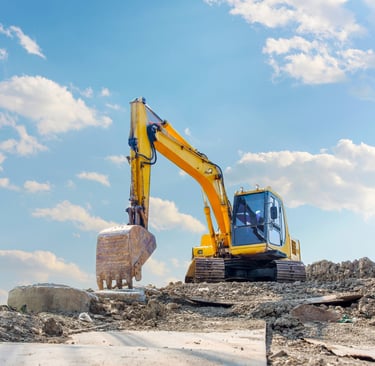 Makine ve tesisatlarda düzenli periyodik kontrol, maliyetli arıza riskini azaltır.
