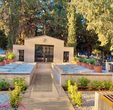 Adana granit ve mermer mezar taşı farkı – yan yana örnekler