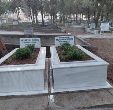 Adana Kabasakal mezarlığında tamamlanan özel mermer çalışma.